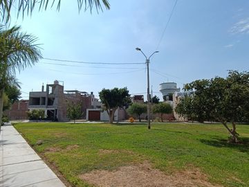 Se vende terreno de 120 m2 en Praderas de San Antonio, justo al lado de la Urb. Residencial San Carlos