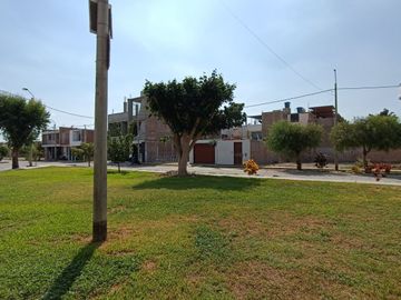 Se vende terreno de 120 m2 en Praderas de San Antonio, justo al lado de la Urb. Residencial San Carlos