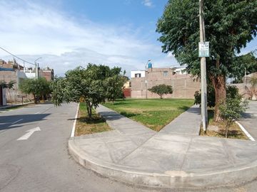 Se vende terreno de 120 m2 en Praderas de San Antonio, justo al lado de la Urb. Residencial San Carlos