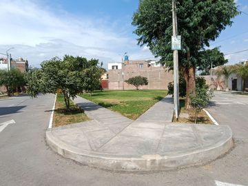 Se vende terreno de 120 m2 en Praderas de San Antonio, justo al lado de la Urb. Residencial San Carlos