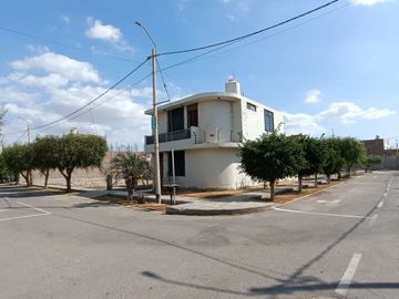 Se vende terreno de 120 m2 en Praderas de San Antonio, justo al lado de la Urb. Residencial San Carlos
