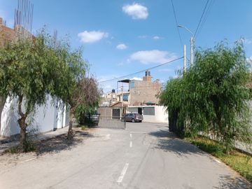 Se vende terreno de 120 m2 en Praderas de San Antonio, justo al lado de la Urb. Residencial San Carlos