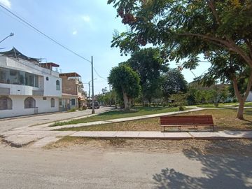 Se vende terreno de 120 m2 en Praderas de San Antonio, justo al lado de la Urb. Residencial San Carlos