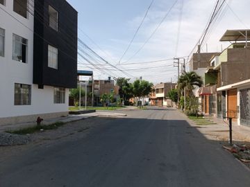 Se vende terreno de 120 m2 en Praderas de San Antonio, justo al lado de la Urb. Residencial San Carlos