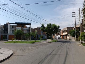 Se vende terreno de 120 m2 en Praderas de San Antonio, justo al lado de la Urb. Residencial San Carlos