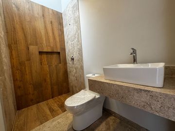 Casa en Venta en Privada, en Villa Magna con Amenidades. MODELO AQUA.