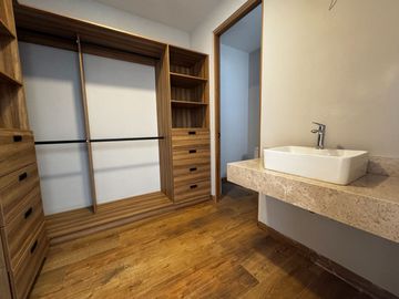 Casa en Venta en Privada, en Villa Magna con Amenidades. MODELO AQUA.