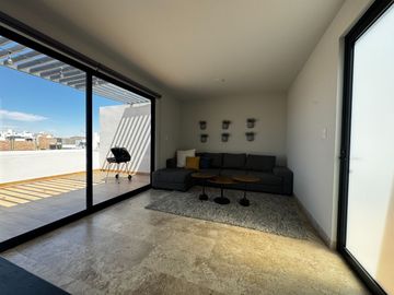 Casa en Venta en Privada, en Villa Magna con Amenidades. MODELO AQUA.