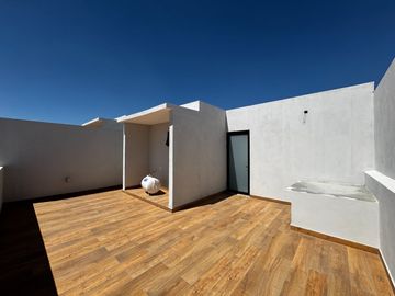 Casa en Venta en Privada, en Villa Magna con Amenidades. MODELO AQUA.