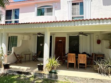 SE VENDE CASA EN PLAYA CAR FASE II CONDOMINIO PALMA REAL