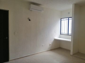 Se renta casa en Fraccionamiento Las Americas