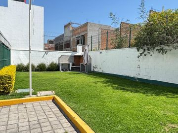 CASA EN VENTA,RESIDENCIAL VISTAS DEL VOLCAN,6 RECAMARAS Y 5 BAÑOS