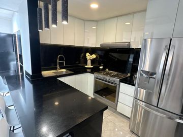 CASA EN VENTA,RESIDENCIAL VISTAS DEL VOLCAN,6 RECAMARAS Y 5 BAÑOS