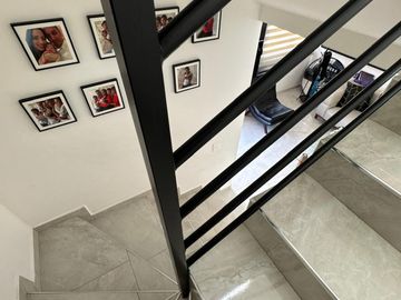 CASA EN VENTA,RESIDENCIAL VISTAS DEL VOLCAN,6 RECAMARAS Y 5 BAÑOS