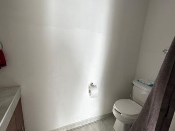 CASA EN VENTA,RESIDENCIAL VISTAS DEL VOLCAN,6 RECAMARAS Y 5 BAÑOS