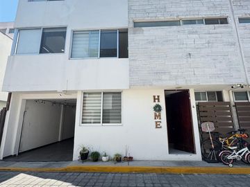 CASA EN VENTA,RESIDENCIAL VISTAS DEL VOLCAN,6 RECAMARAS Y 5 BAÑOS