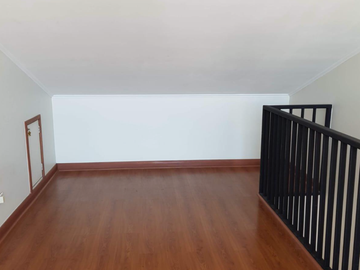 Ampli departamento en Isla Teja, Los Robles 1100