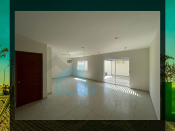 Bonita Casa en Venta en Puerta Real