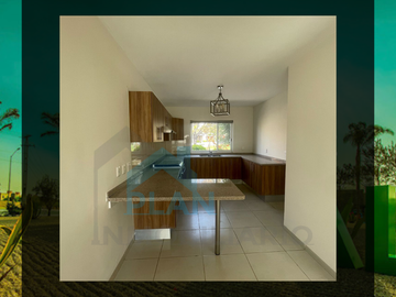 Bonita Casa en Venta en Puerta Real