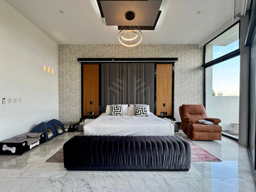 Casa Exclusiva con Vista Arbolada, Sauna Privado y Diseño de Legarreta en La Estadía
