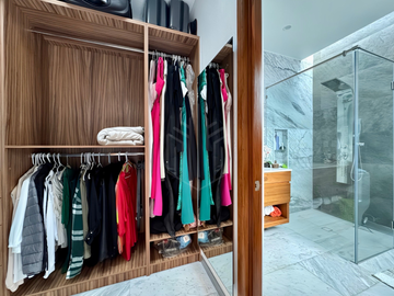 Casa Exclusiva con Vista Arbolada, Sauna Privado y Diseño de Legarreta en La Estadía
