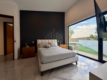 Casa Exclusiva con Vista Arbolada, Sauna Privado y Diseño de Legarreta en La Estadía