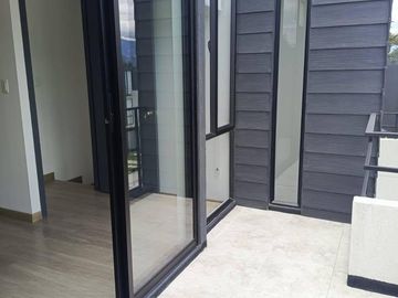 CASA EN VENTA TUMBACO SECTOR HILACRIL