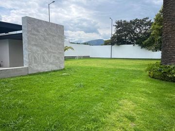 CASA EN VENTA TUMBACO SECTOR HILACRIL