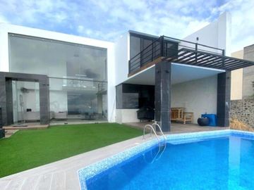 Casa en Residencial Corinto
