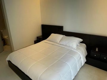 SUITE EN VENTA AV. REPUBLICA DEL SALVADOR CERCA AL PARQUE LA CAROLINA