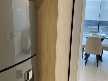 SUITE EN VENTA AV. REPUBLICA DEL SALVADOR CERCA AL PARQUE LA CAROLINA
