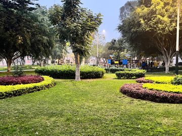 VENDO DPTO FRENTE A PARQUE - CONDOROMA