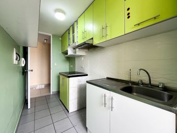 VENDO LINDO DEPARTAMENTO DE 3 HABITACIONES Y COCHERA EN CONDOMINIO VILLABONITA 3