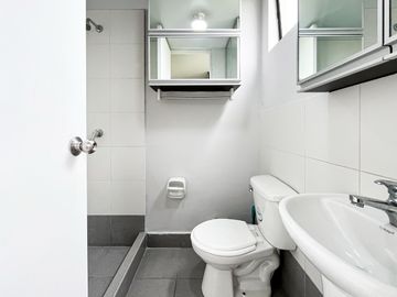 VENDO LINDO DEPARTAMENTO DE 3 HABITACIONES Y COCHERA EN CONDOMINIO VILLABONITA 3