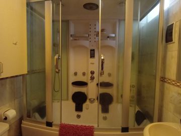 Se Alquila Casa De 3 Pisos En Zona Exclusiva De La Molina