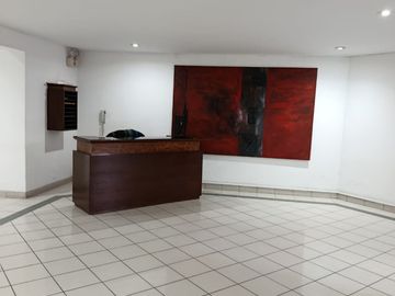 Luminoso y amplio departamento de 4 dormitorios venta, San Borja