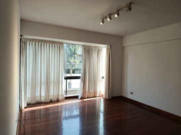 Luminoso y amplio departamento de 4 dormitorios venta, San Borja