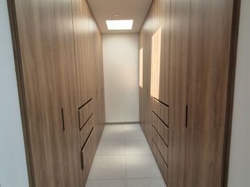 CASA EN PREVENTA CON 3 RECÁMARAS UBICADA SOBRE RECTA A CHOLULA.