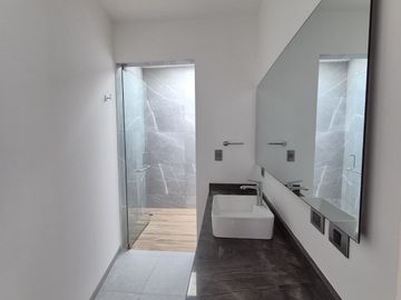 CASA EN PREVENTA CON 3 RECÁMARAS UBICADA SOBRE RECTA A CHOLULA.