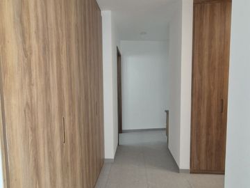 CASA EN PREVENTA CON 3 RECÁMARAS UBICADA SOBRE RECTA A CHOLULA.