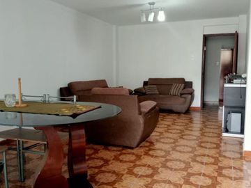 Casa 3 pisos Tungasuca carabayllo