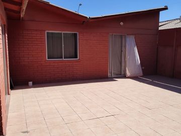 OPORTUNIDAD-CÓMODA CASA VILLA LOS ÁLAMOS
