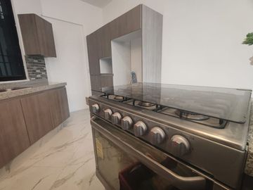 HERMOSA RESIDENCIA EN VENTA 🏡 en Condominio tipo Americano
