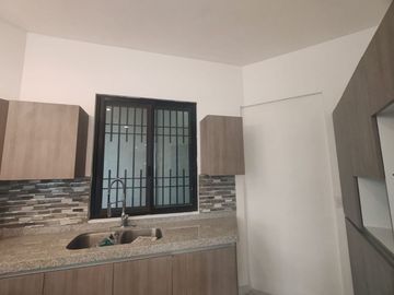 HERMOSA RESIDENCIA EN VENTA 🏡 en Condominio tipo Americano