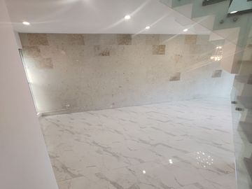 HERMOSA RESIDENCIA EN VENTA 🏡 en Condominio tipo Americano