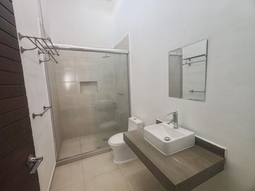 HERMOSA RESIDENCIA EN VENTA 🏡 en Condominio tipo Americano