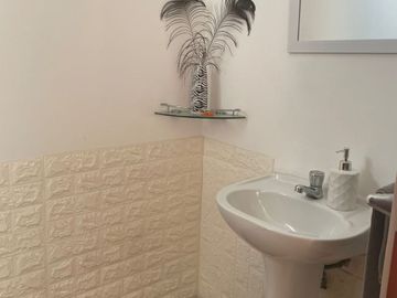 🌟 📢 ¡¡ Excelente Oportunidad !! ¡¡ Venta De Bonito, Cómodo Y Amplio Dúplex En 7° Piso Muy Bien Ubicado En Miraflores En Zona Céntrica Y Segura Y Con