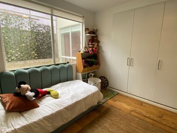 VENDO DEPARTAMENTO FRENTE A PARQUE EN LA AURORA