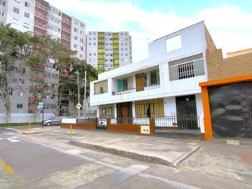 🏠 **Casa En Venta - Alondras 266 Esq Con Las Aguilas 224M2, Bellavista, Callao**