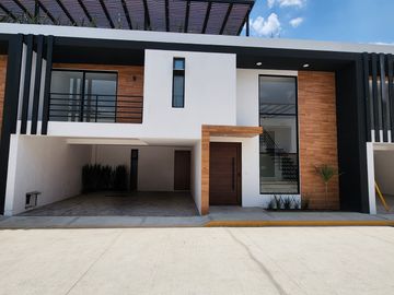 Casa nueva en venta en Toluca, Residencial Lirios 2